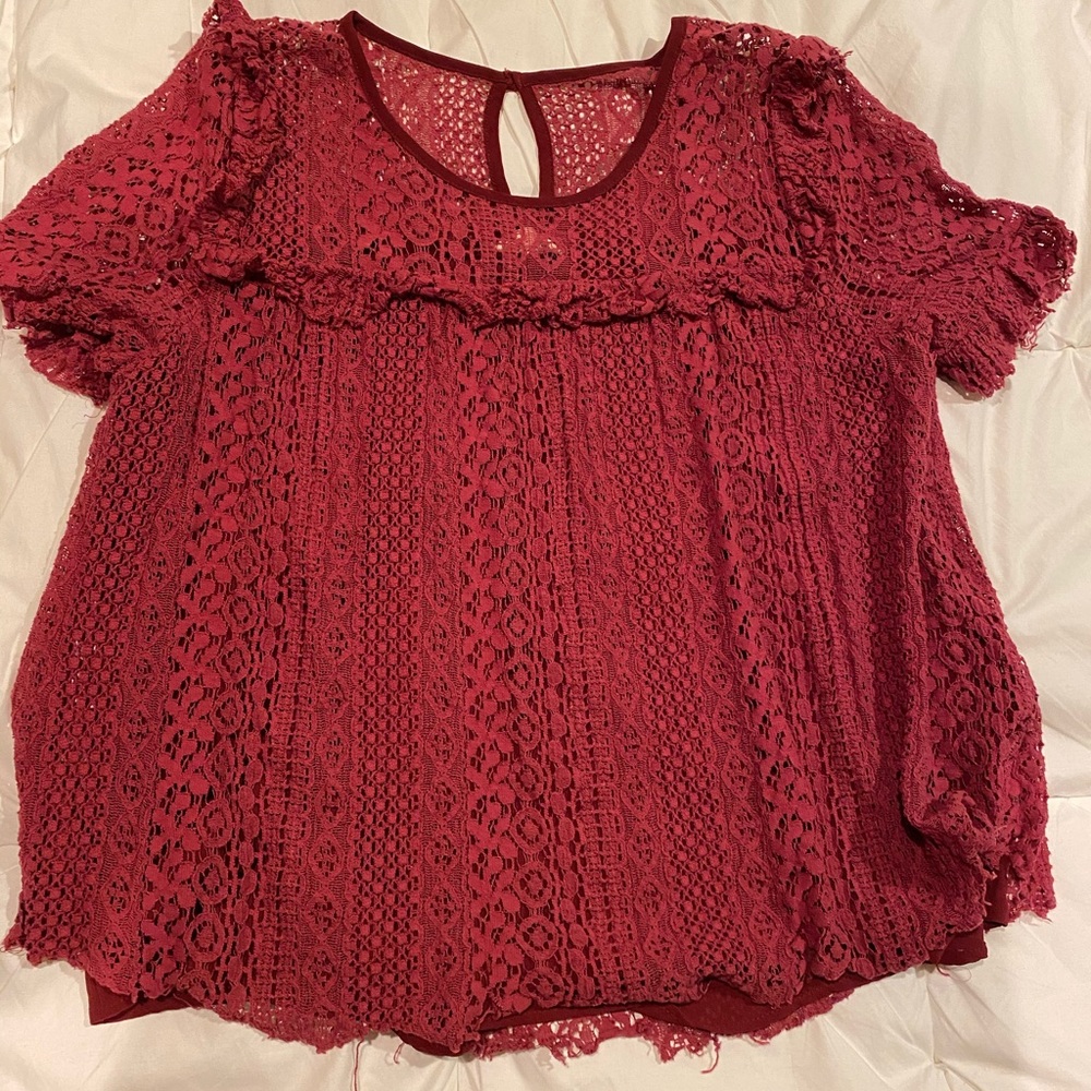 Short sleeve nice lace top